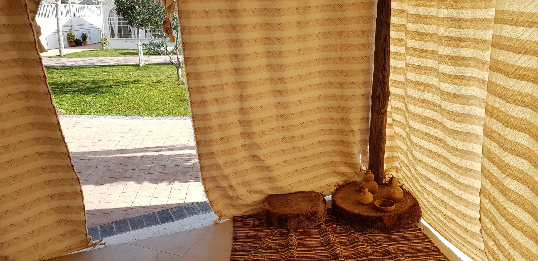 Escenografía de Egipto en la Granja Escuela El Rodeo